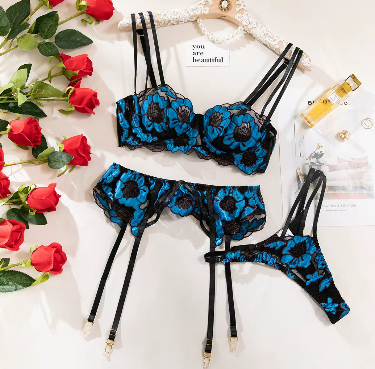 Blue Bloom lingerie set